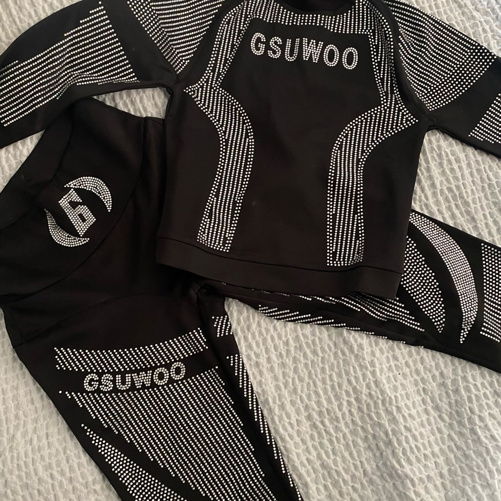 Gsuwoo two piece set